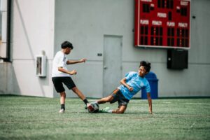building-a-human-wall-on-the-pitch-image - Olly On The Ball defensive soccer skills youth