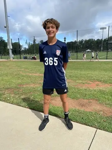 10-smart-strategies-for-youth-soccer-drills-image - Olly On The Ball youth soccer drills
